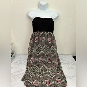 No Boundaries Juniors Maxi Dress Size Medium 7-9 Paisley Back Zip Sleeveless​